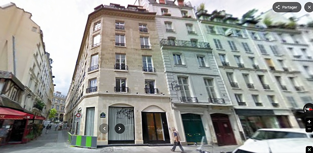 L'immeuble du 43 rue Montmartre dans son entier